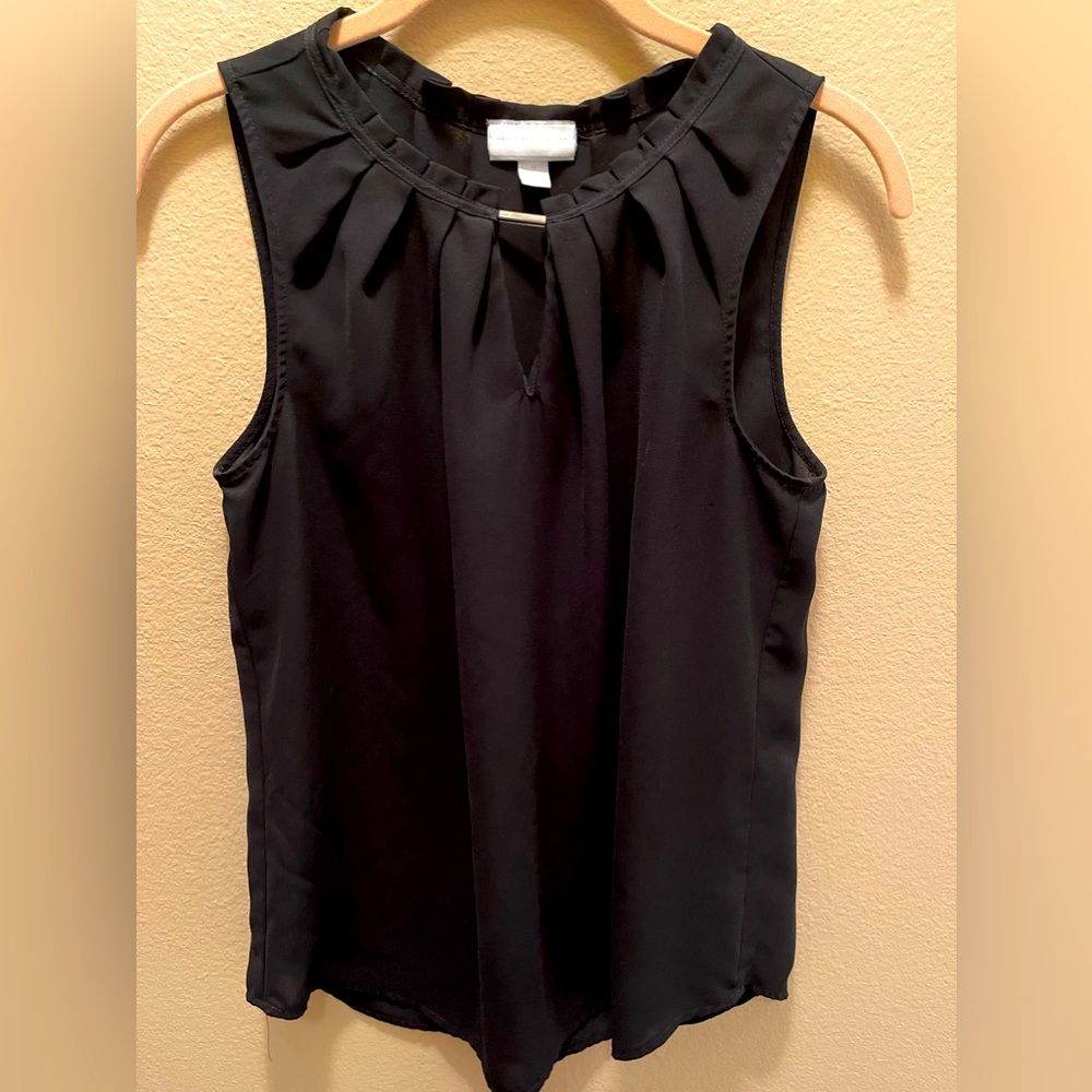 New York and Co Size M Black sleeveless top with Silver bar detail